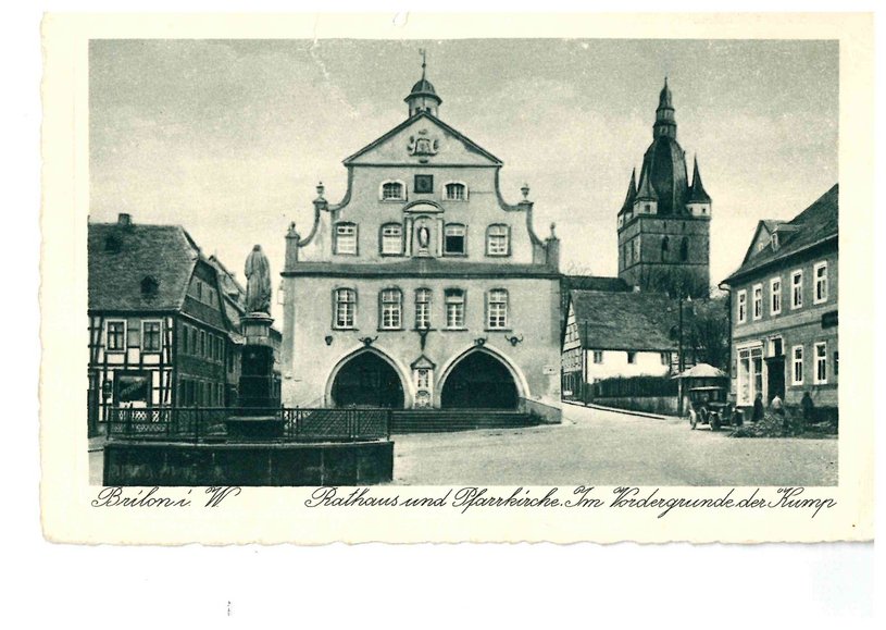 Historisches Bild vom Rathaus in Brilon 